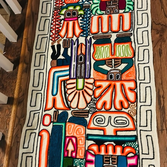 Textile Runner - Picture 3 of 11